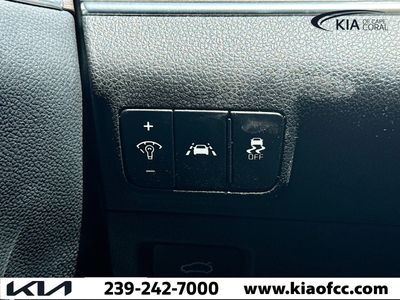 2023 Kia K5 - Photo 33
