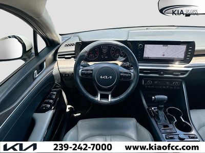 2023 Kia K5 - Photo 16