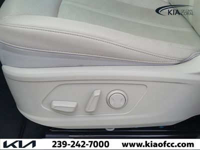 2025 Kia Sorento - Photo 22