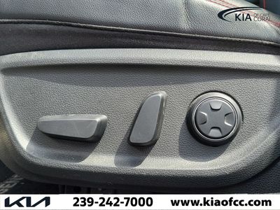 2023 Genesis G70 - Photo 18