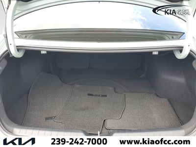 2025 Kia K4 - Photo 8