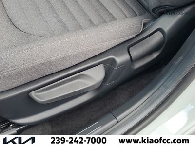 2025 Kia K4 - Photo 17