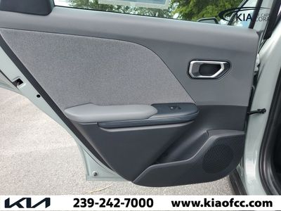 2025 Kia K4 - Photo 11