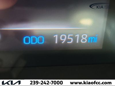 2021 Toyota RAV4 - Photo 30