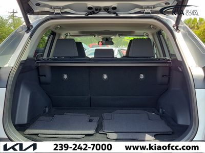 2021 Toyota RAV4 - Photo 13