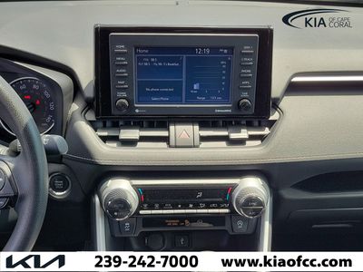 2021 Toyota RAV4 - Photo 22