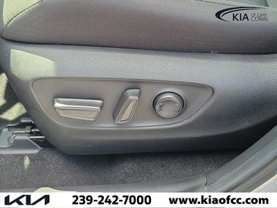 2021 Toyota RAV4 - Photo 26
