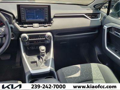 2021 Toyota RAV4 - Photo 21