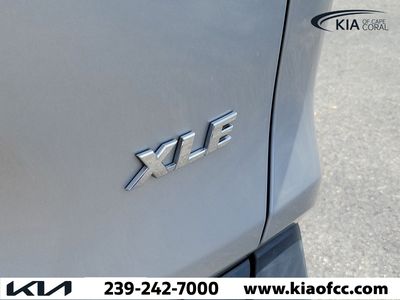 2021 Toyota RAV4 - Photo 12