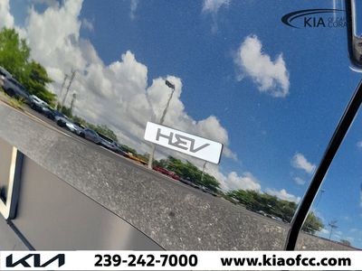 2025 Kia Sportage Hybrid - Photo 10