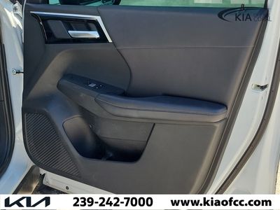 2023 Mitsubishi Outlander - Photo 25