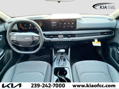 2025 Kia K4 - Photo 14
