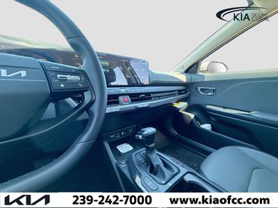 2026 Kia K4 - Photo 24