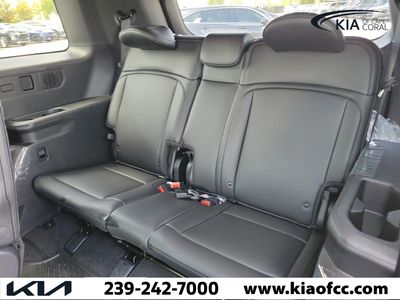 2027 Kia Telluride Hybrid - Photo 14
