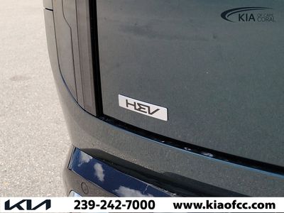 2027 Kia Telluride Hybrid - Photo 10
