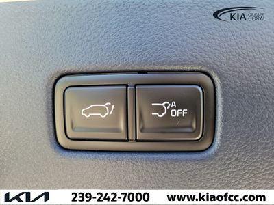 2026 Kia Carnival Hybrid - Photo 12