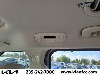 2026 Kia Carnival Hybrid - Photo 17