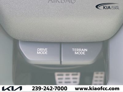 2027 Kia Telluride Hybrid - Photo 29