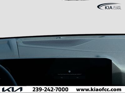 2026 Kia Sportage — photo 18 view