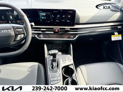 2026 Kia Sportage — photo 18 view