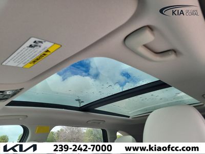2026 Kia Sorento Hybrid — photo 21 view