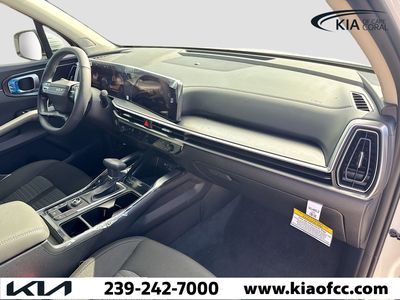 2026 Kia Sorento — photo 12 view