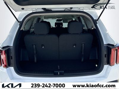 2026 Kia Sorento — photo 11 view