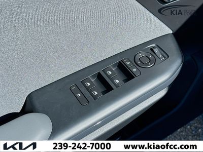 2025 Kia K4 - Photo 20