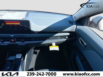 2025 Kia K4 - Photo 16