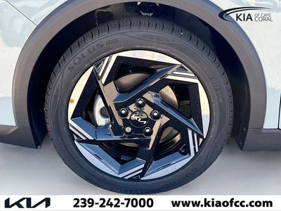 2025 Kia K4 - Photo 38