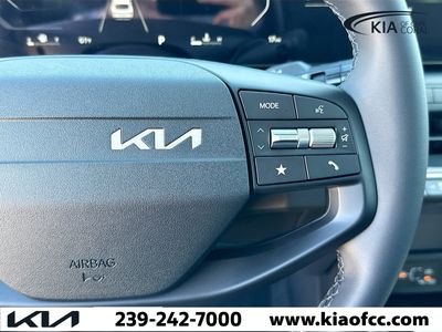 2025 Kia K4 - Photo 35