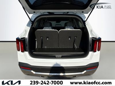 2026 Kia Sorento — photo 11 view