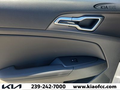 2026 Kia Sportage — photo 11 view