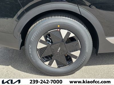 2026 Kia Sportage Hybrid — photo 9 view