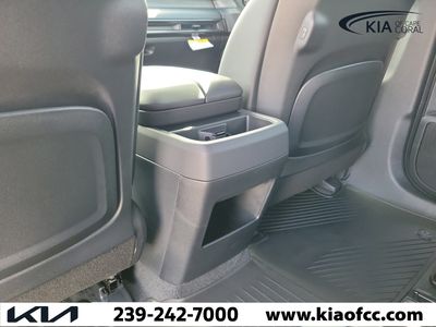 2027 Kia Telluride Hybrid - Photo 14