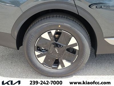 2026 Kia Sportage Hybrid — photo 9 view