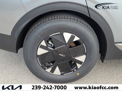 2026 Kia Sportage Hybrid — photo 9 view