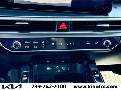 2026 Kia Sorento — photo 32 view