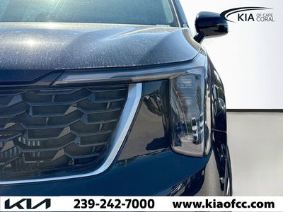 2026 Kia Sorento — photo 8 view