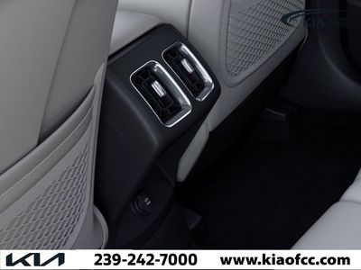 2026 Kia Sorento Hybrid — photo 26 view
