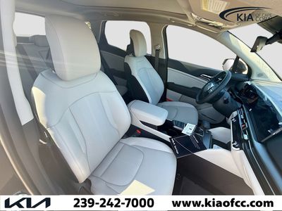 2026 Kia Sportage — photo 14 view