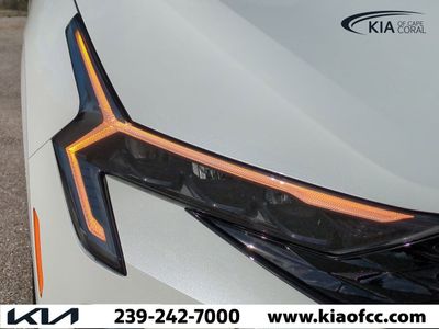 2026 Kia K5 — photo 10 view