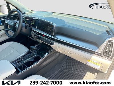 2026 Kia Sorento — photo 13 view