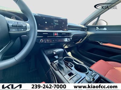 2026 Kia K5 — photo 24 view