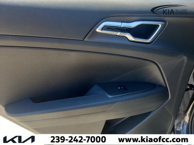 2026 Kia Sportage — photo 11 view
