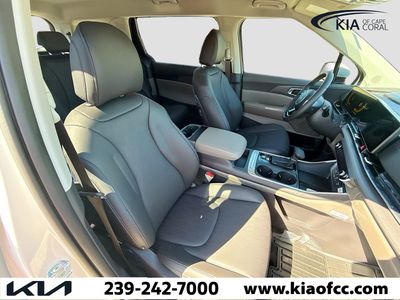 2026 Kia Carnival — photo 14 view