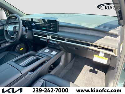 2027 Kia Telluride Hybrid - Photo 14
