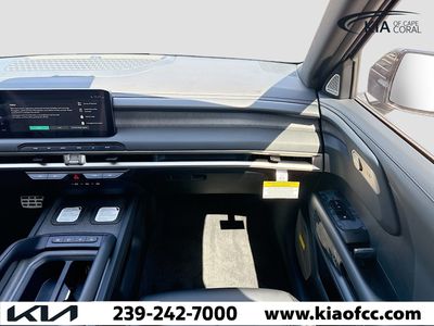 2027 Kia Telluride Hybrid - Photo 18