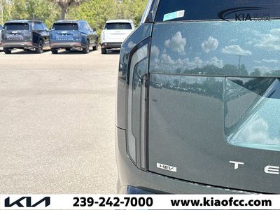 2027 Kia Telluride Hybrid - Photo 9