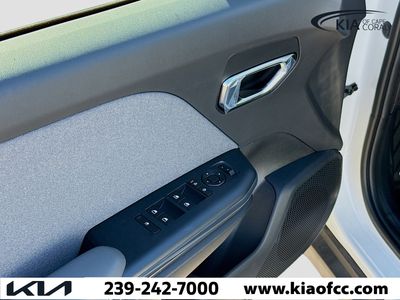 2025 Kia K4 - Photo 20